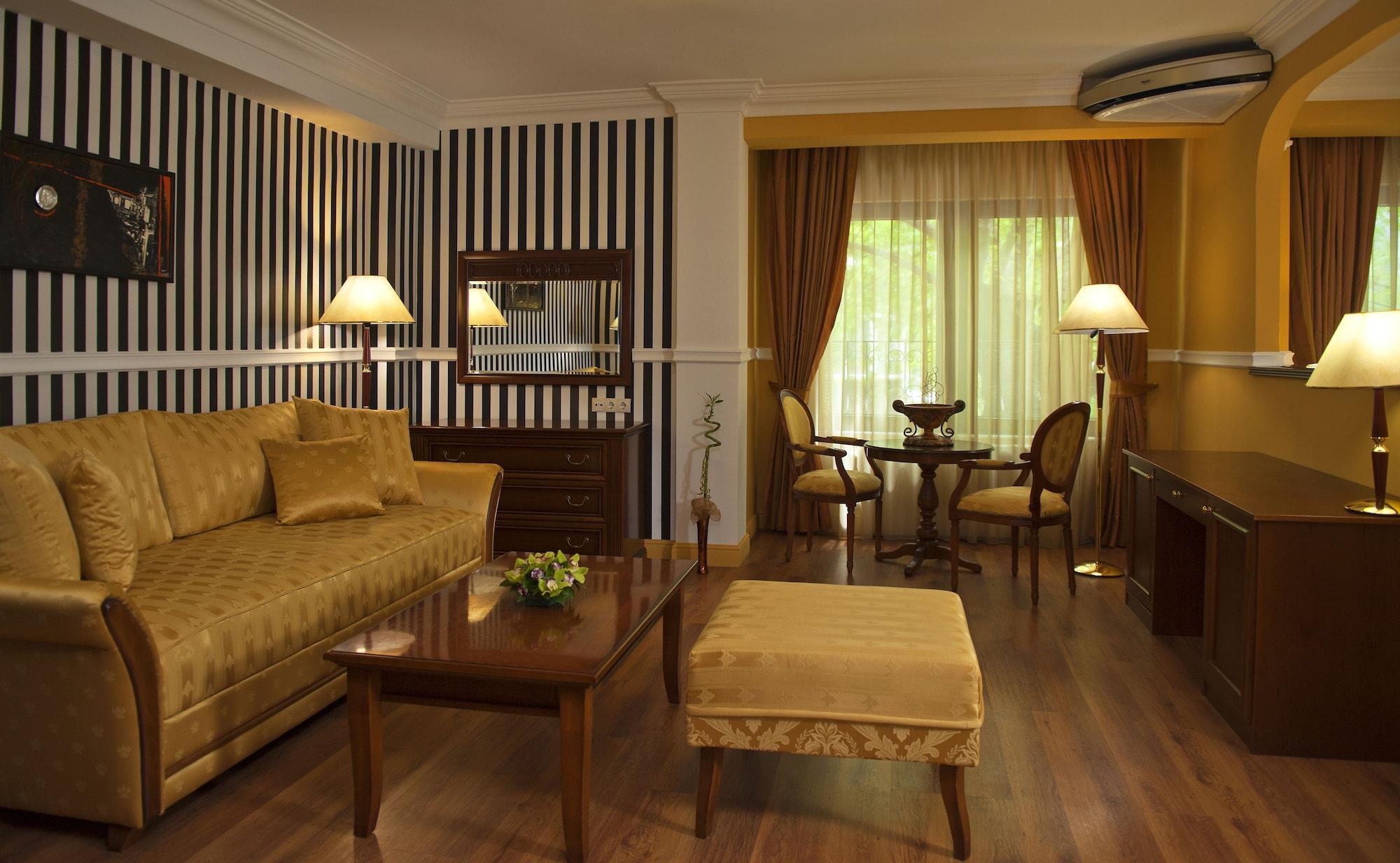 Oborishte 63,The Art Boutique Hotel By Sandglass صوفيا المظهر الخارجي الصورة